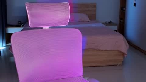 Molly online show from 03/28/26, 07:19