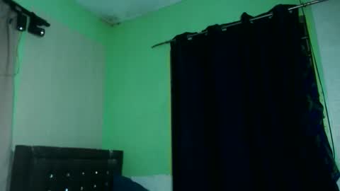 mollycoin18 online show from 10/31/25, 09:54