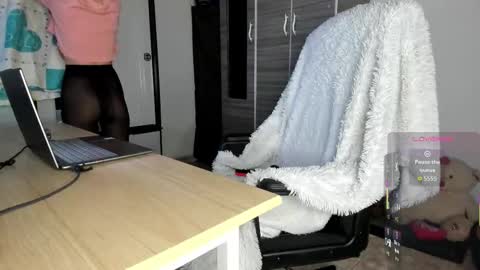 Molly  online show from 02/12/26, 04:02