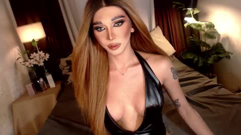 Snapshot of mollycummers chatting on 10/26/25, 07:47 Molly online show from 10/26/25, 07:47