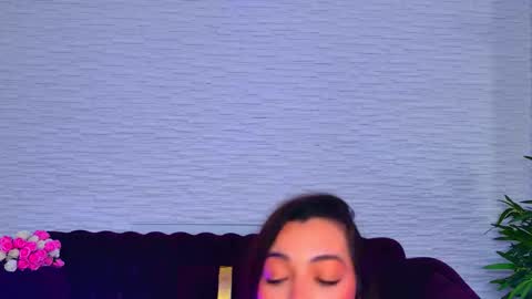 Snapshot of mollydolley chatting on 02/19/26, 09:44 Julia online show from 02/19/26, 09:44