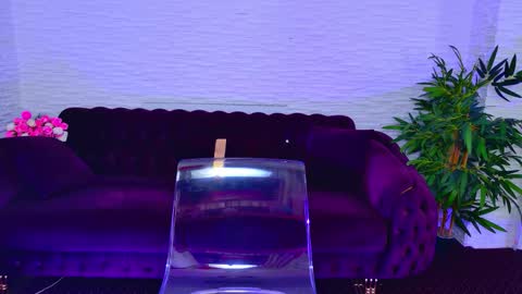 Snapshot of mollydolley chatting on 02/25/26, 09:35 Julia online show from 02/25/26, 09:35