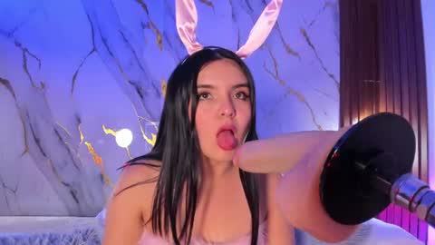Snapshot of mollylewis18 chatting on 06/16/26, 11:51 New girl Emily Valentina Michelle online show from 06/16/26, 11:51
