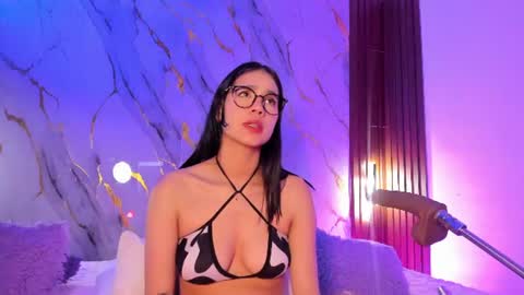 Snapshot of mollylewis18 chatting on 06/30/26, 08:54 New girl Emily Valentina Michelle online show from 06/30/26, 08:54