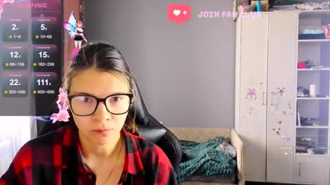  KIRA  online show from 09/30/25, 05:01