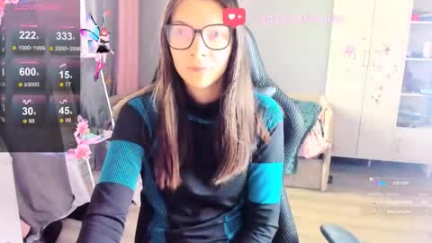  KIRA  online show from 10/14/25, 02:56