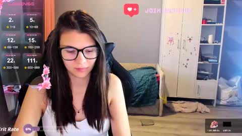  KIRA  online show from 10/24/25, 02:19