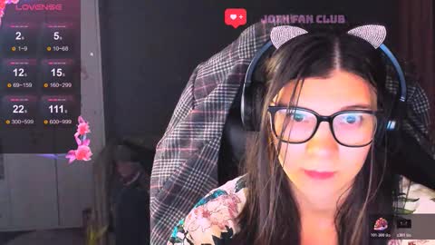  KIRA  online show from 11/24/25, 05:34