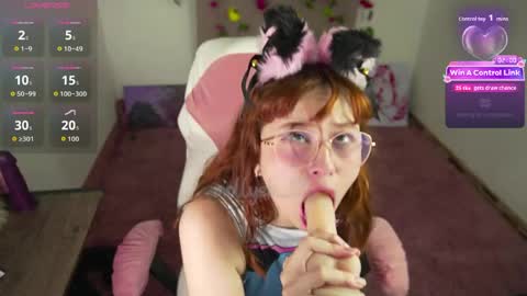 mollysb_05 online show from 04/06/26, 12:08