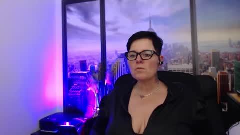 Snapshot of mollysun chatting on 12/21/24, 03:53 MollySun Nina Randmann online show from 12/21/24, 03:53