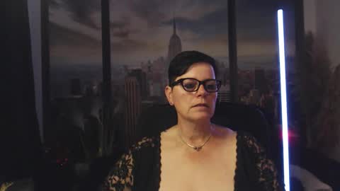 Snapshot of mollysun chatting on 09/13/25, 06:40 MollySun Nina Randmann online show from 09/13/25, 06:40