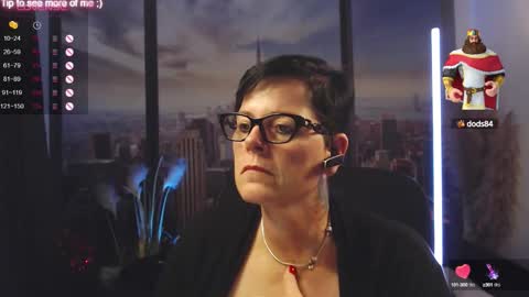 Snapshot of mollysun chatting on 09/27/25, 06:02 MollySun Nina Randmann online show from 09/27/25, 06:02