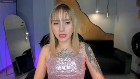 Molly Sunders online show from 05/13/26, 08:27