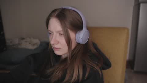 mollytucker online show from 12/19/24, 05:08