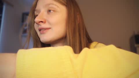 mollytucker online show from 01/11/25, 11:02