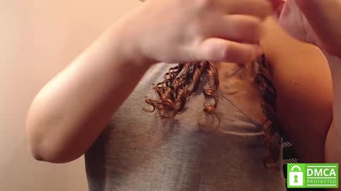 Snapshot of mollywayne chatting on 12/05/24, 01:49 Molly Join my social networks online show from 12/05/24, 01:49