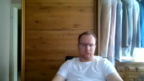 molnarzsolt online show from 10/29/25, 09:22