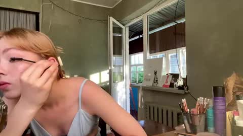 Snapshot of molyangel chatting on 06/29/26, 03:45 Oksana online show from 06/29/26, 03:45