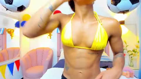 molyrestrepo online show from 07/17/26, 11:09