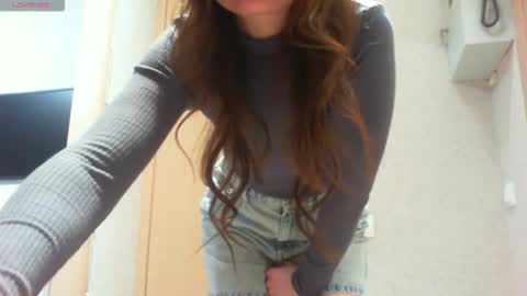 Hailey online show from 03/01/26, 08:33