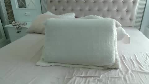 Amy online show from 02/16/26, 09:49