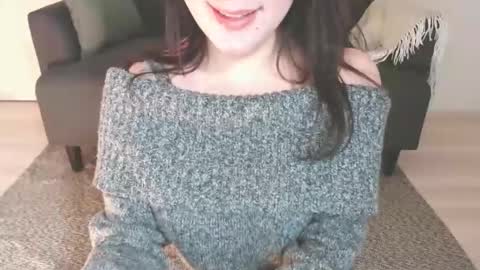 Snapshot of momo612238 chatting on 12/14/24, 02:23 Momo online show from 12/14/24, 02:23