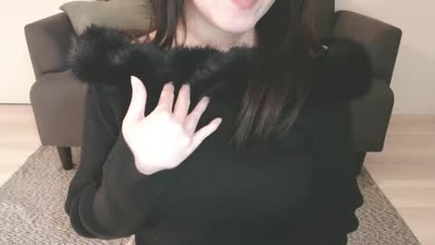 Snapshot of momo612238 chatting on 12/18/24, 05:42 Momo online show from 12/18/24, 05:42