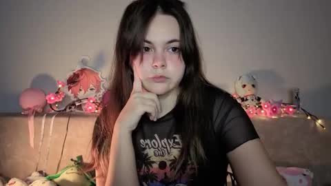 Snapshot of momomochi_ chatting on 02/27/26, 11:10 Momo online show from 02/27/26, 11:10