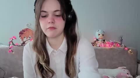 Momo online show from 03/21/26, 02:38