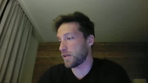 moms_little_monster online show from 12/09/24, 07:50