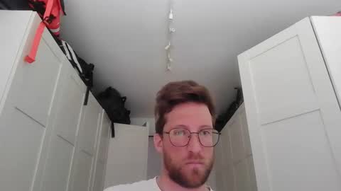 moms_little_monster online show from 04/22/26, 09:11