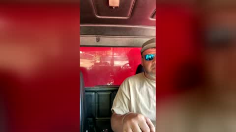 justTHEit online show from 04/10/26, 02:55