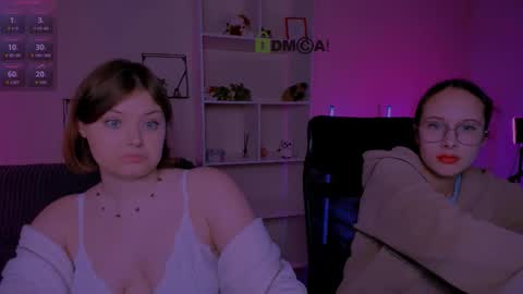 Snapshot of mona_cloud chatting on 10/12/25, 06:51 Mona online show from 10/12/25, 06:51