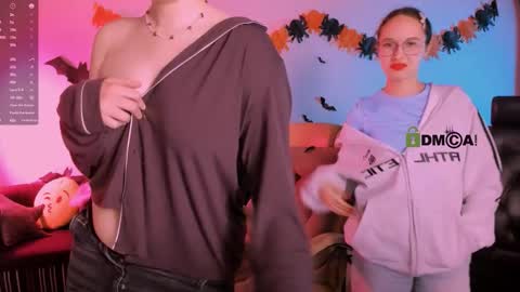 Snapshot of mona_cloud chatting on 11/02/25, 08:00 Mona online show from 11/02/25, 08:00