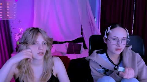 Mona  online show from 04/15/26, 07:10