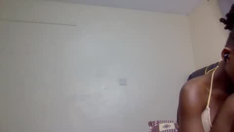 Mona online show from 09/12/25, 12:27