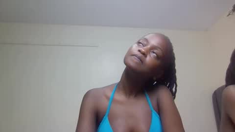 Mona online show from 09/18/25, 12:29