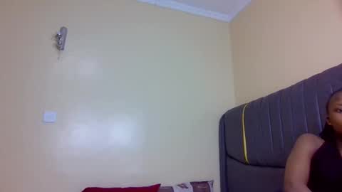 Mona online show from 10/08/25, 01:36