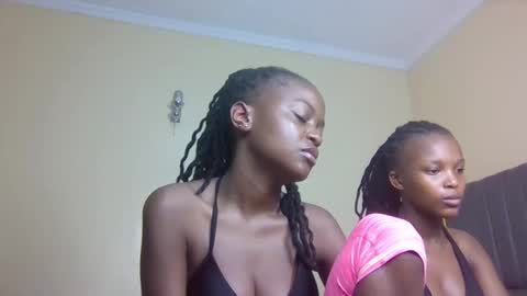 Mona online show from 10/24/25, 01:57