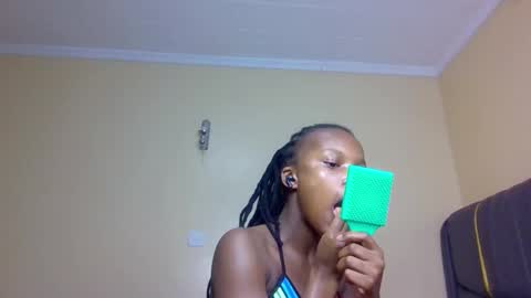 Mona online show from 11/10/25, 02:10