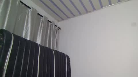 Mona online show from 12/01/25, 01:10