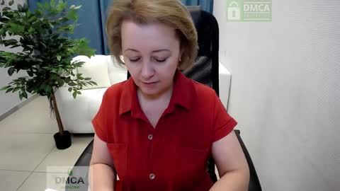 Snapshot of mona_w chatting on 02/28/26, 09:43 Mona online show from 02/28/26, 09:43