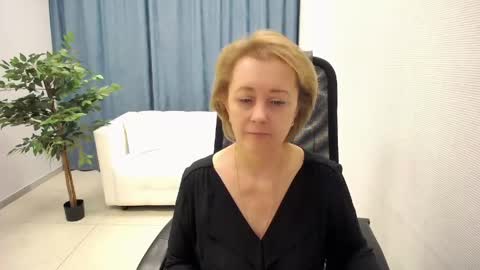 Mona online show from 05/06/26, 11:04