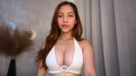 Snapshot of mondragon_x chatting on 07/25/26, 12:09 cassy online show from 07/25/26, 12:09