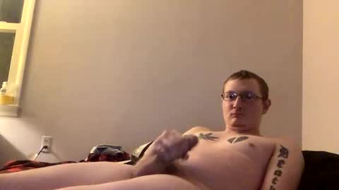 Snapshot of moneybaggho710 chatting on 11/18/25, 06:51 Steven Rhyne online show from 11/18/25, 06:51