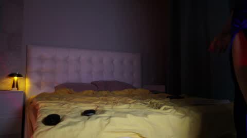 Monia Help me get 20000 subscribers online show from 03/30/26, 06:42