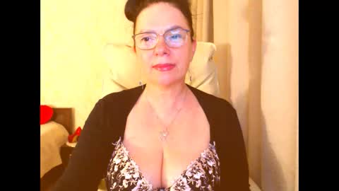 monica online show from 06/02/26, 09:22