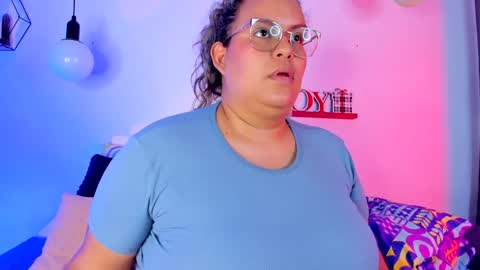 Snapshot of monica_bbw_ chatting on 01/17/25, 12:42 aleja independent model online show from 01/17/25, 12:42