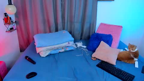 aleja      independent model       online show from 02/07/26, 02:15