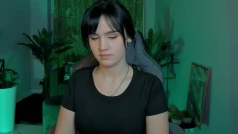 monica online show from 01/05/26, 05:49